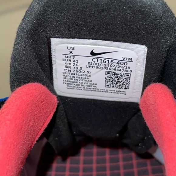 Nike Air Max 270 React - Picture 6 of 6